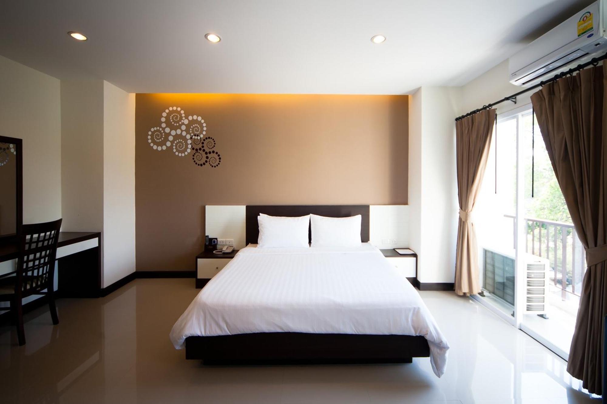 Phavina Hotel Rayong SHA Extra Plus Esterno foto