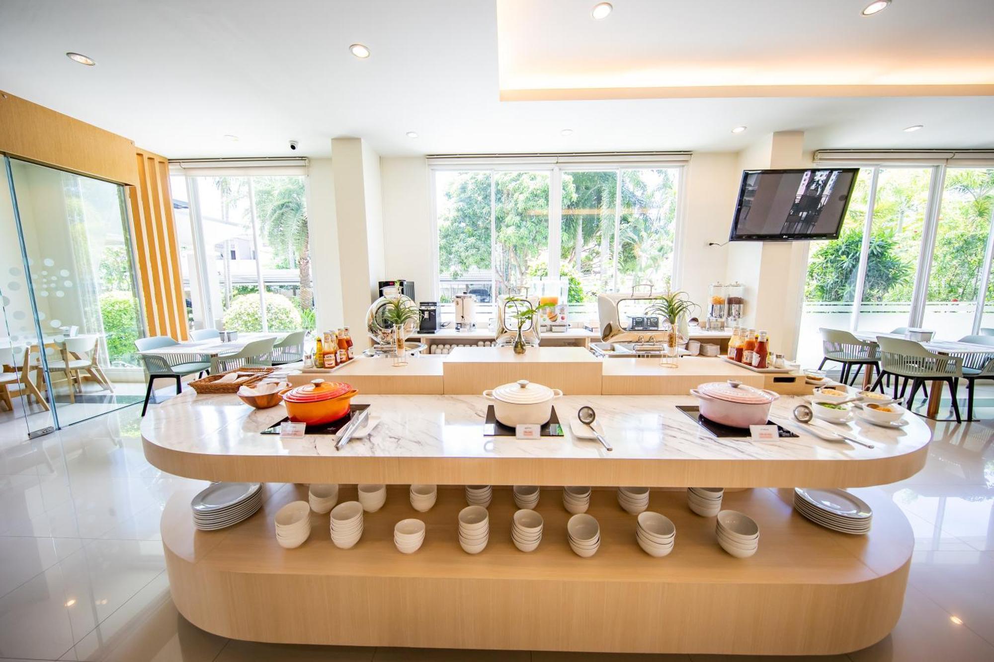 Phavina Hotel Rayong SHA Extra Plus Esterno foto