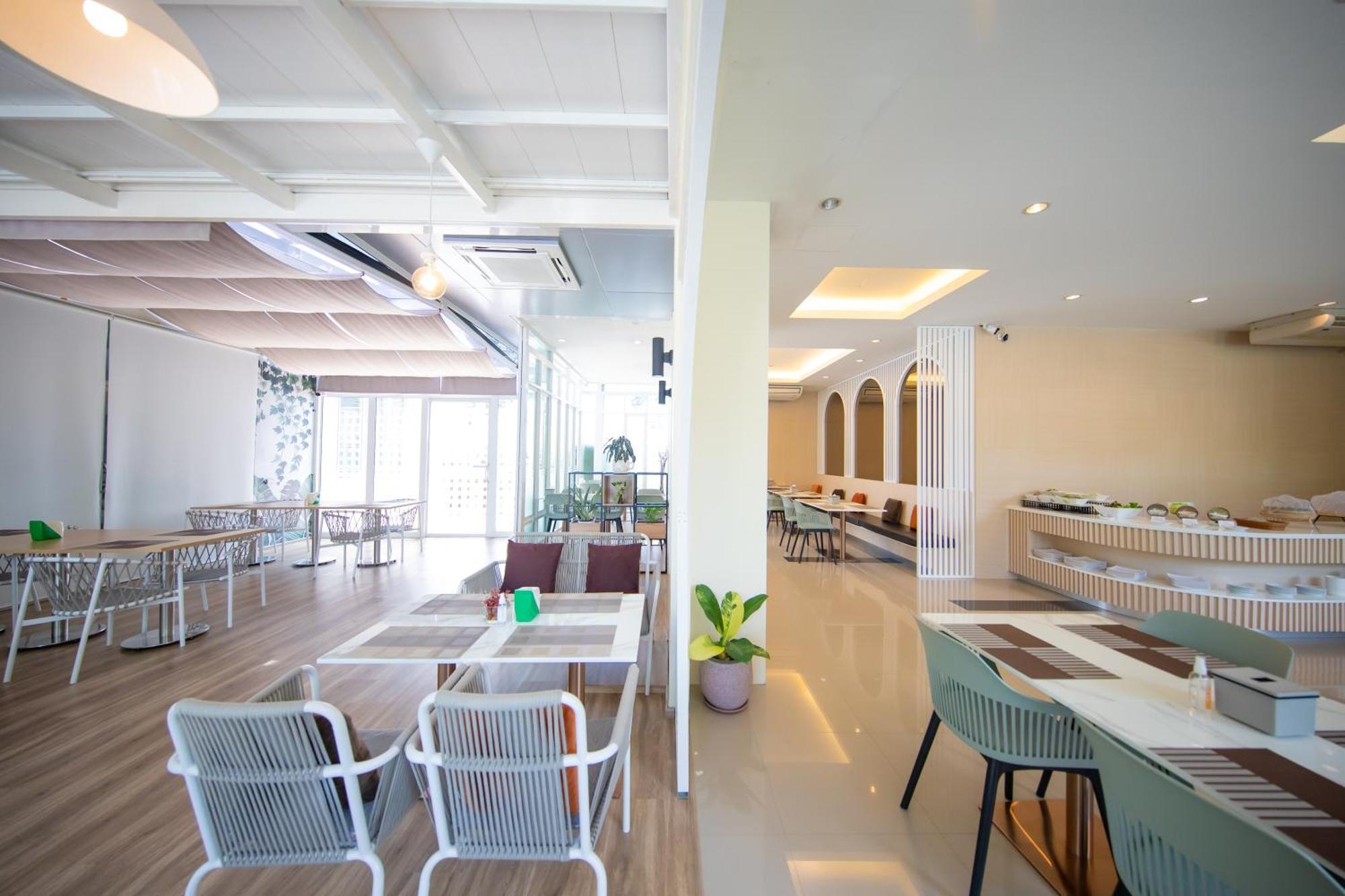 Phavina Hotel Rayong SHA Extra Plus Esterno foto