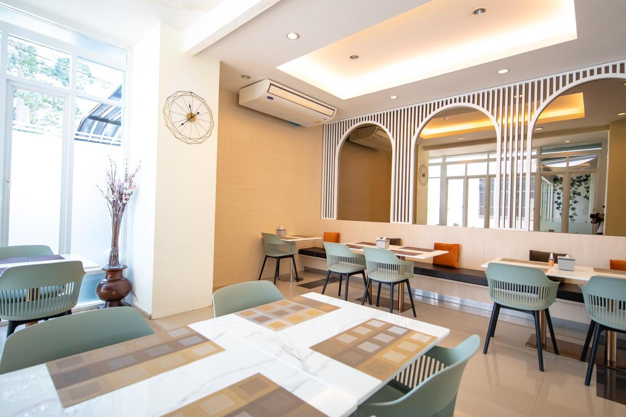 Phavina Hotel Rayong SHA Extra Plus Esterno foto