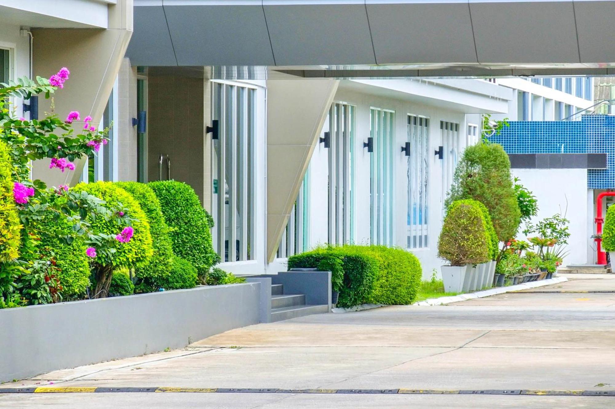 Phavina Hotel Rayong SHA Extra Plus Esterno foto