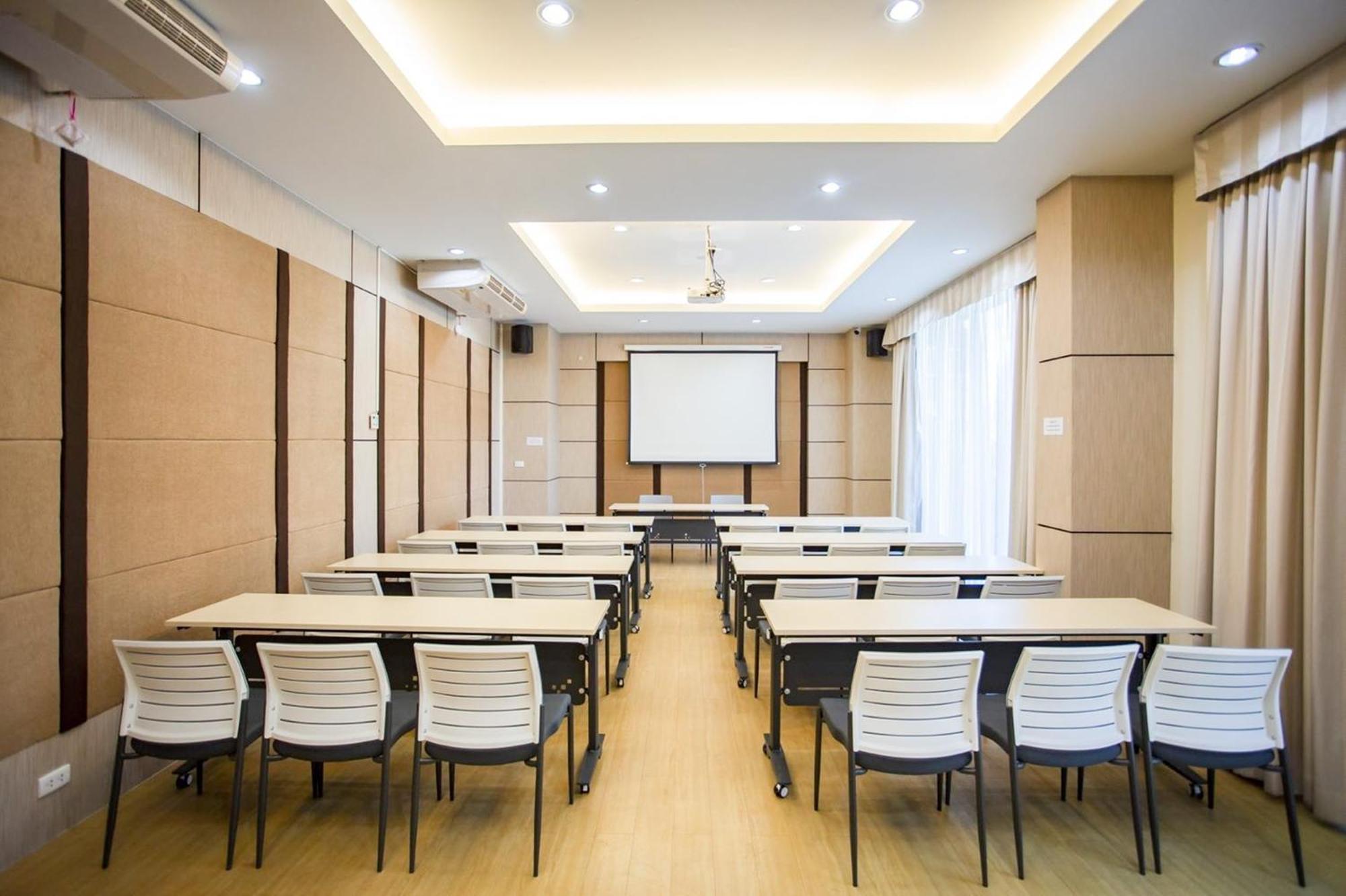 Phavina Hotel Rayong SHA Extra Plus Esterno foto